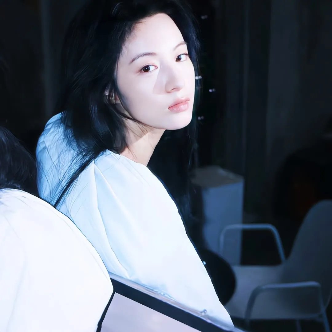 雪与灰
